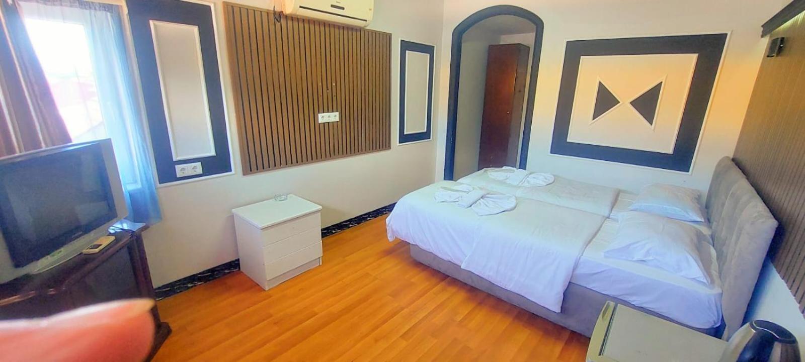 Metrepol Hotel Batoumi Extérieur photo