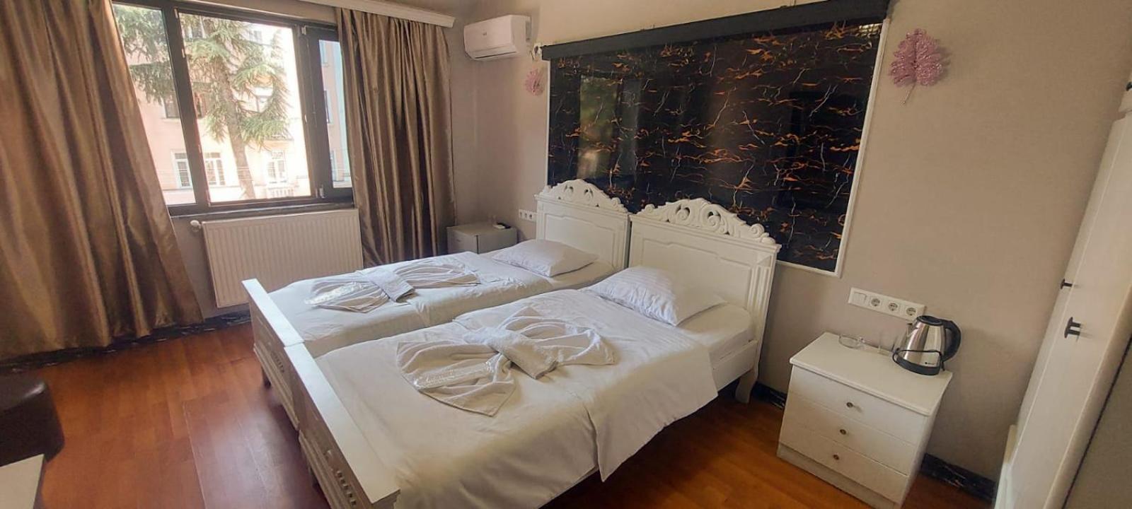Metrepol Hotel Batoumi Extérieur photo