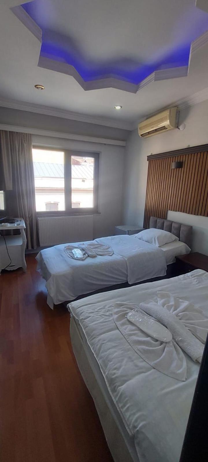 Metrepol Hotel Batoumi Extérieur photo