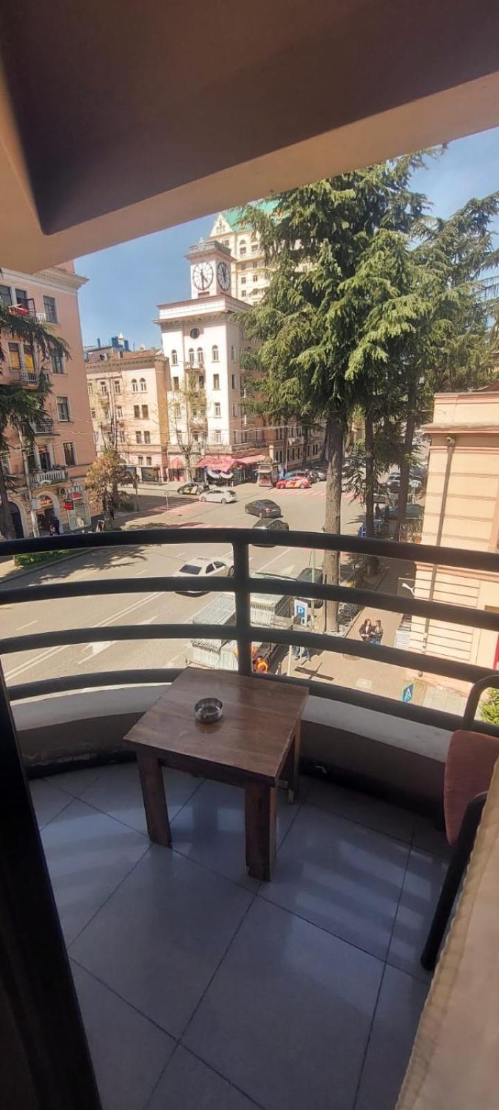 Metrepol Hotel Batoumi Extérieur photo