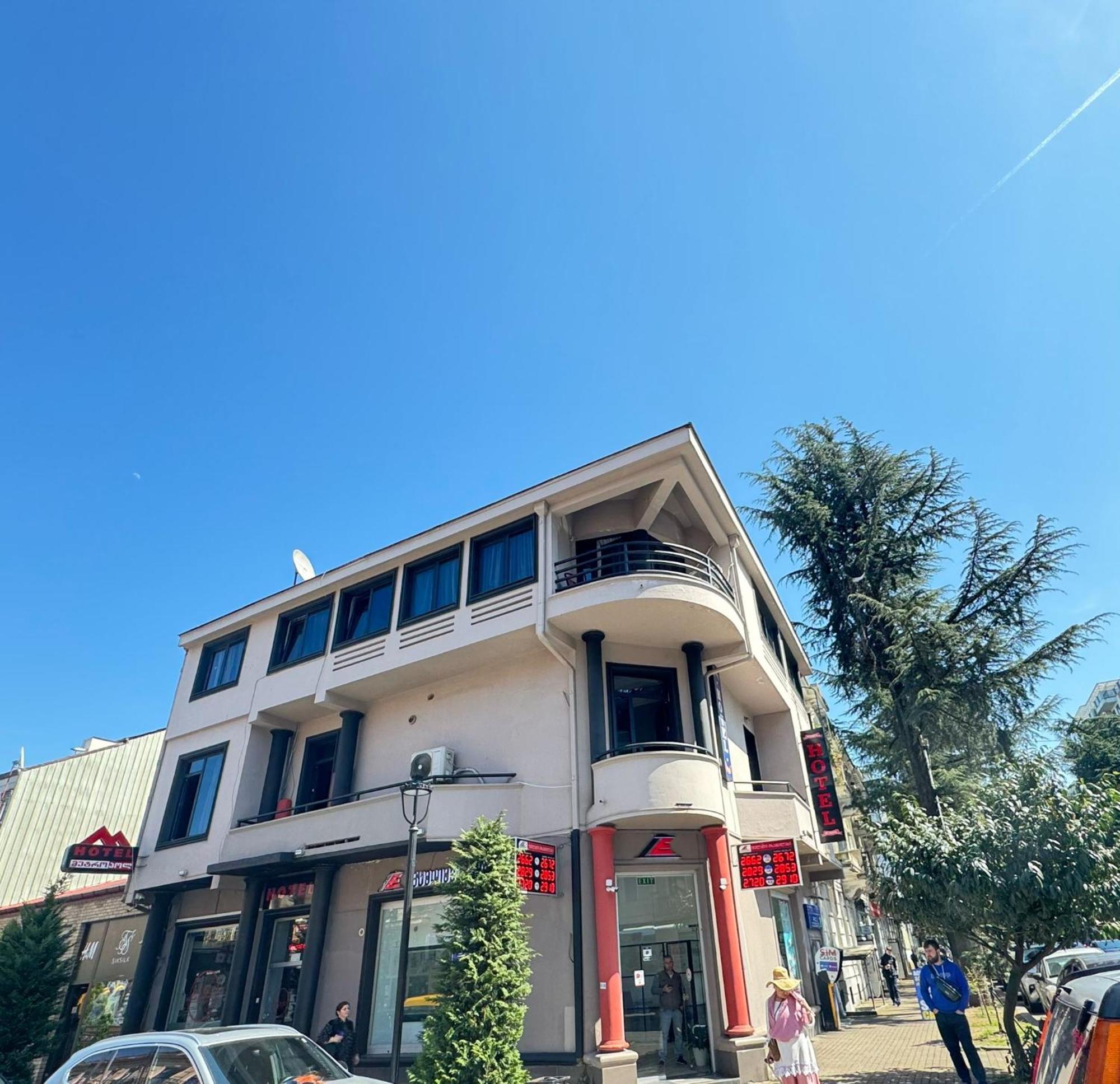 Metrepol Hotel Batoumi Extérieur photo