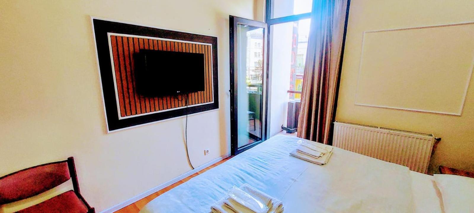 Metrepol Hotel Batoumi Extérieur photo