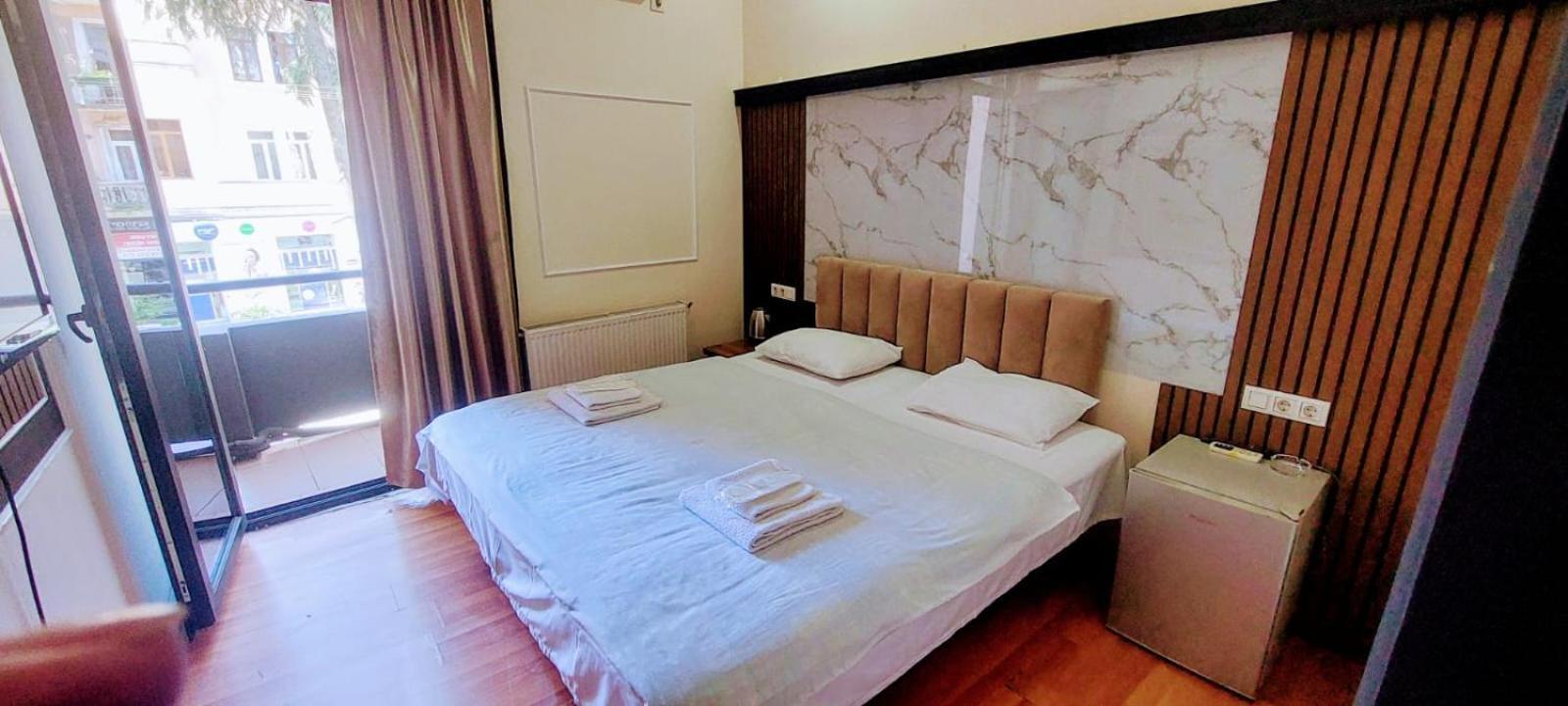 Metrepol Hotel Batoumi Extérieur photo